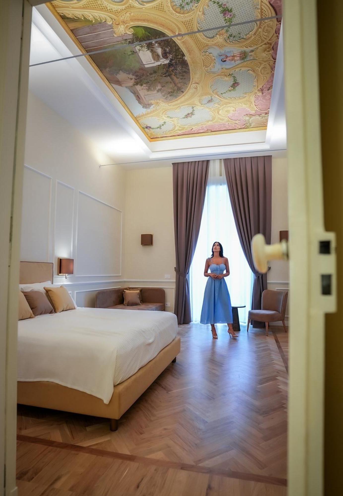 Antica Dimora Pessina Hotel Napoli Bagian luar foto